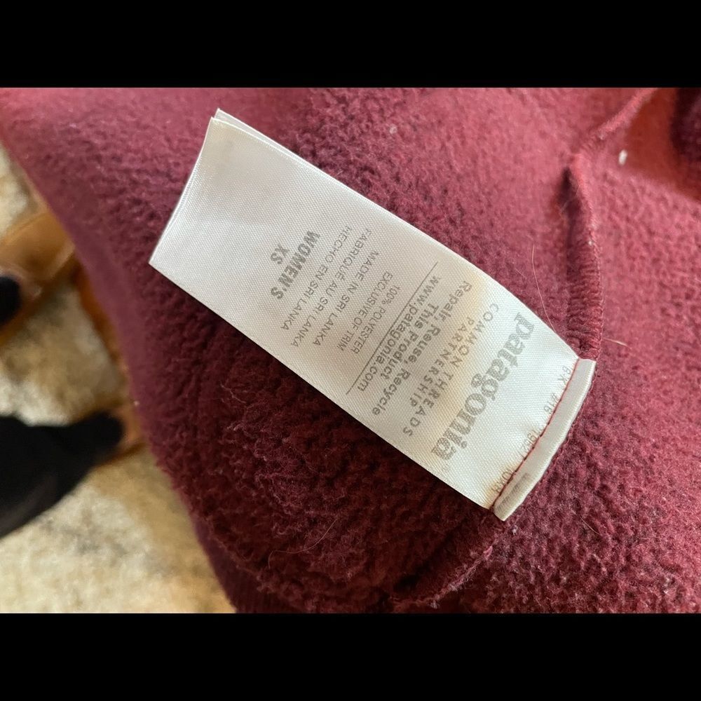 Like new - Patagonia Better Sweater Icelandic Toggle Hooded Jacket - Picture 7 of 7